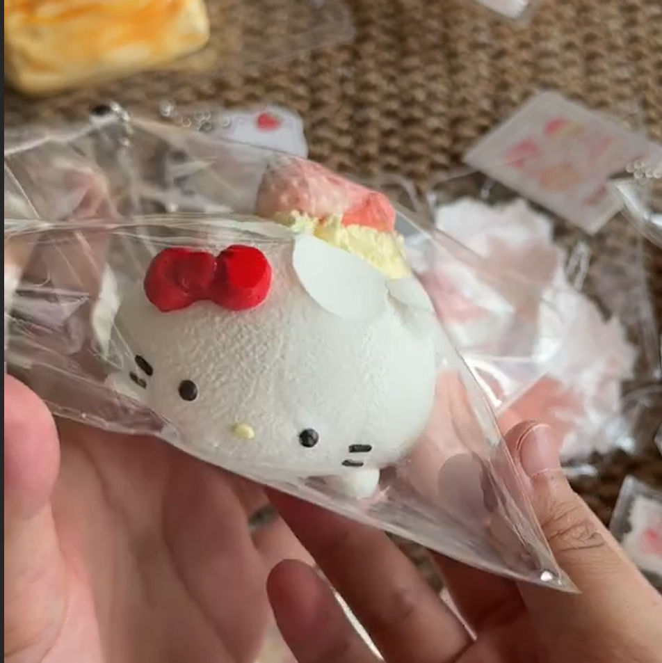 Strawberry Hello Kitty Floppy Cat Taba Squishy Kawaii Squishy Toy
