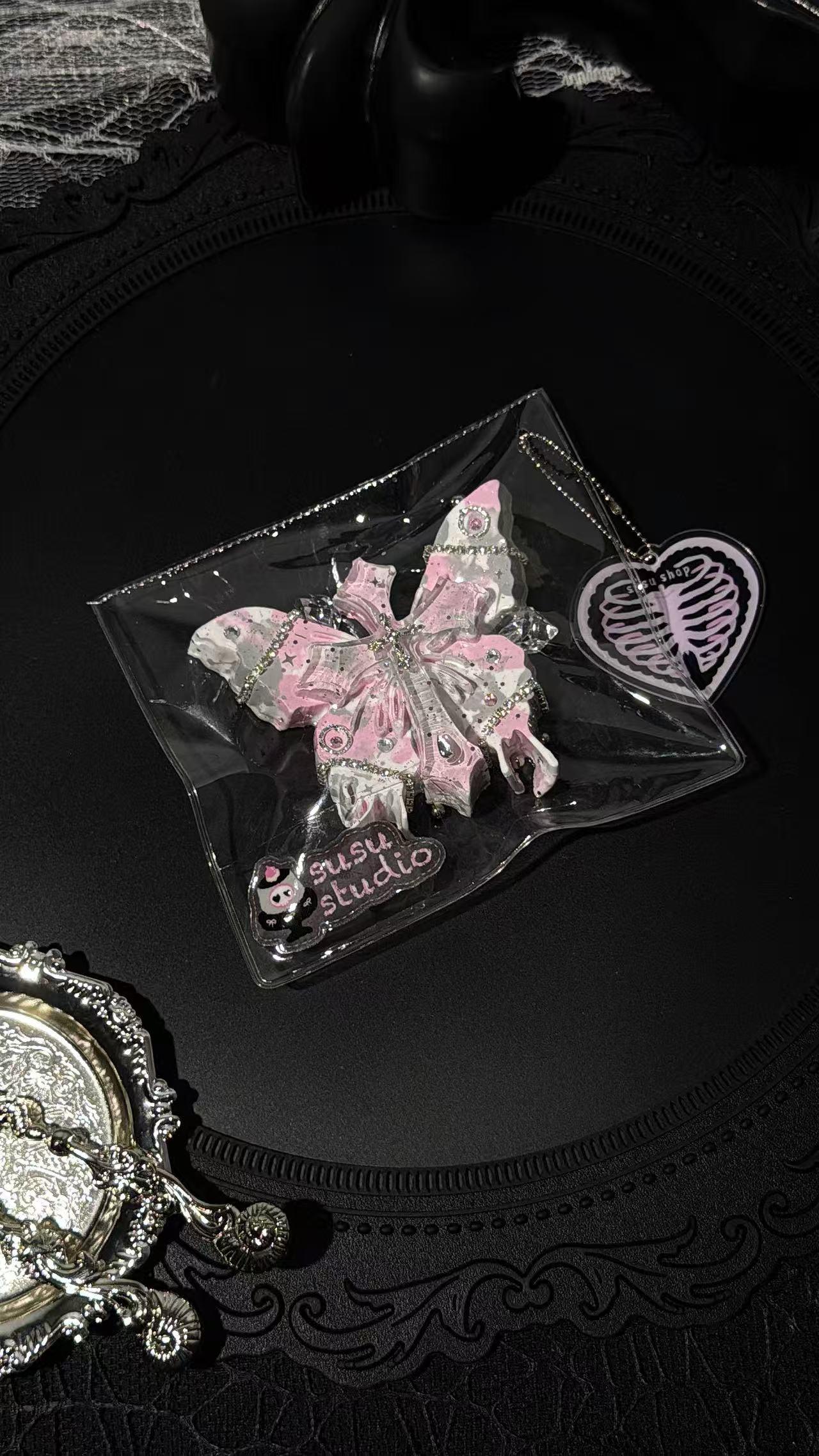 Bone Dish Fei Taba Squishy Toy Gothic Kawaii Collectible